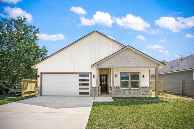 909 Santa Anna Lane, La Porte, TX 77571