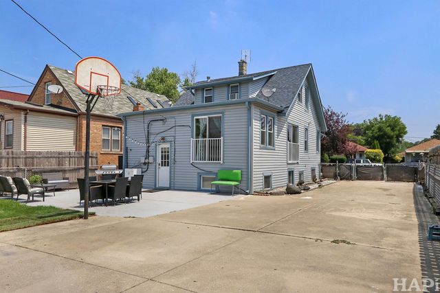 2446 LEYDEN Avenue, River Grove, IL 60171