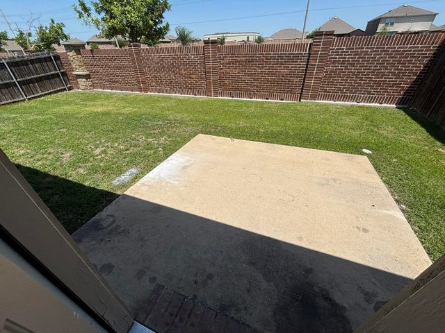 912 Platinum Drive, Princeton, TX 75407