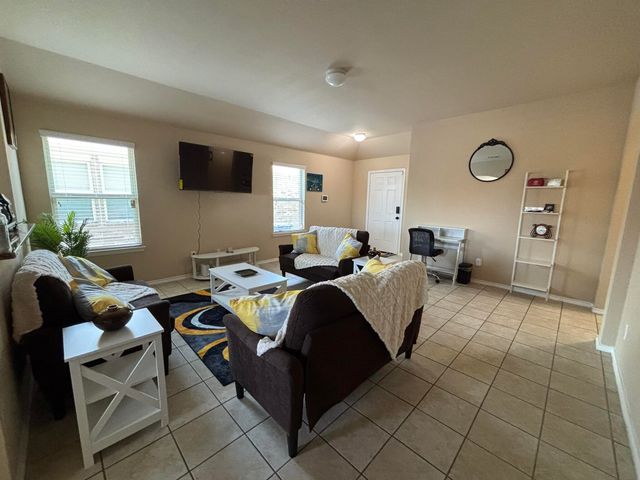 912 Platinum Drive, Princeton, TX 75407