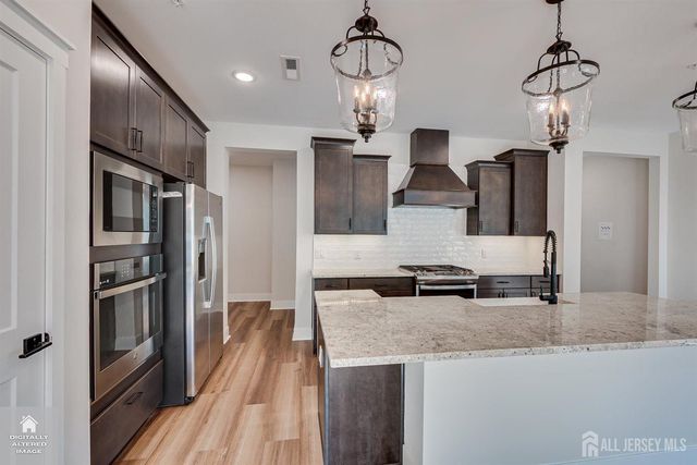 30 Depot Way, Dunellen, NJ 08812