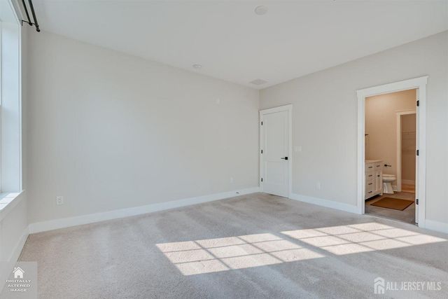 30 Depot Way, Dunellen, NJ 08812