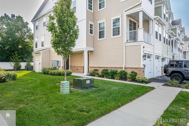 30 Depot Way, Dunellen, NJ 08812