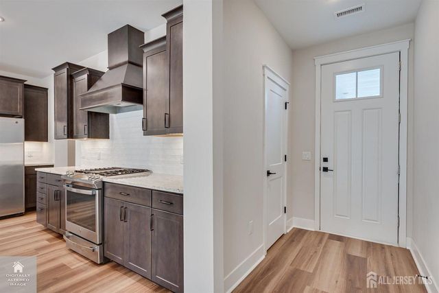 30 Depot Way, Dunellen, NJ 08812