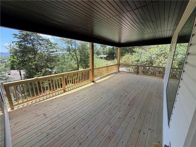1537 5th Avenue, Fayetteville, AR 72701