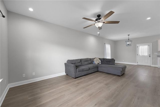 422 Coahulla Creek Drive, Dalton, GA 30721