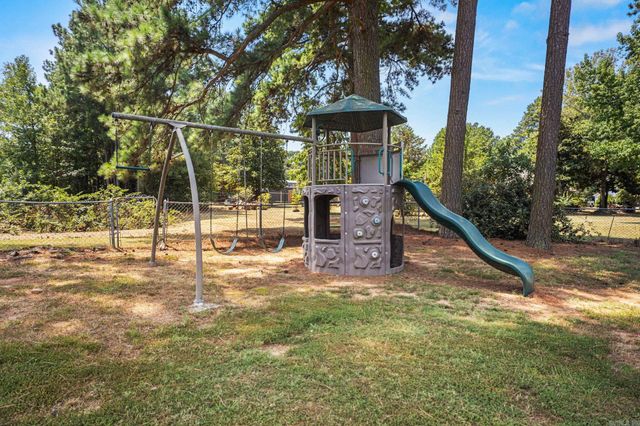 702 Kamak Dr, Beebe, AR 72012