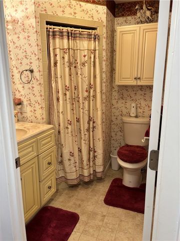 982 Brighton Way, Warwick, RI 02886