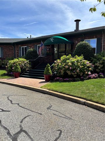 982 Brighton Way, Warwick, RI 02886