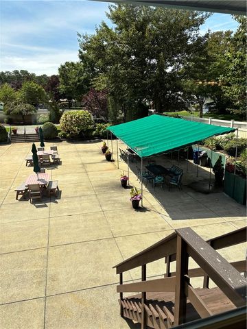 982 Brighton Way, Warwick, RI 02886