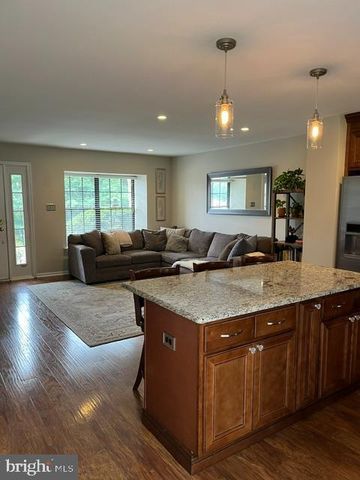 2021 YORKTOWN SOUTH S, West Norriton, PA 19403