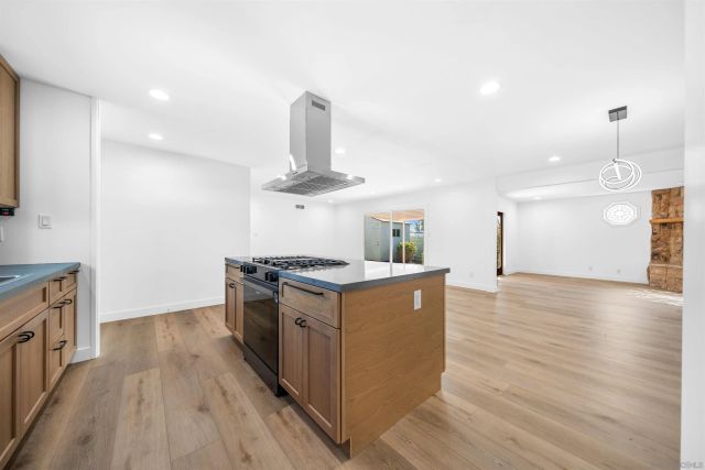 5017 Mount Gaywas Dr, San Diego, CA 92117