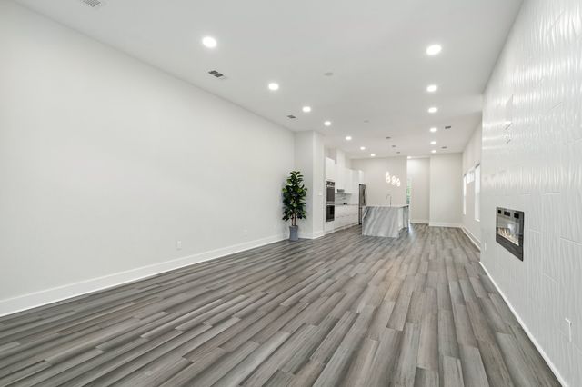 2507 Crossman Avenue, Dallas, TX 75212