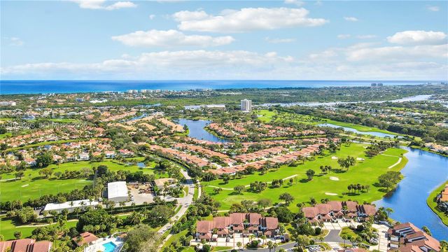 16600 S Traders Xing S 253, Jupiter, FL 33477