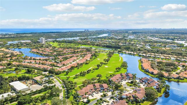 16600 S Traders Xing S 253, Jupiter, FL 33477