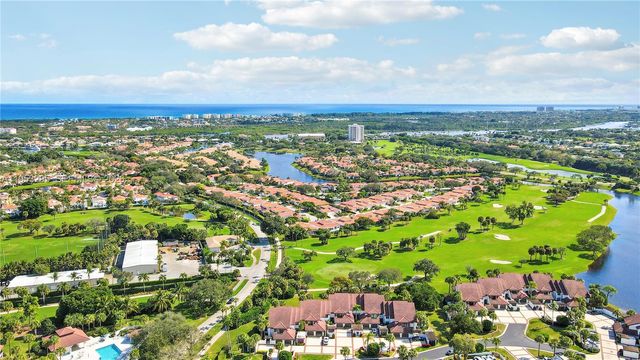 16600 S Traders Xing S 253, Jupiter, FL 33477