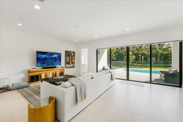 17496 Sparkling River Road, Boca Raton, FL 33496