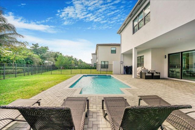 17496 Sparkling River Road, Boca Raton, FL 33496