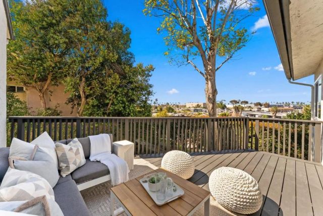 1413 La Salina Street, Oceanside, CA 92054