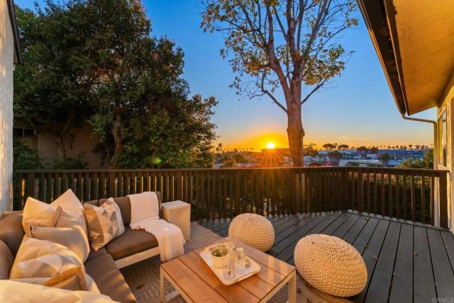 1413 La Salina Street, Oceanside, CA 92054