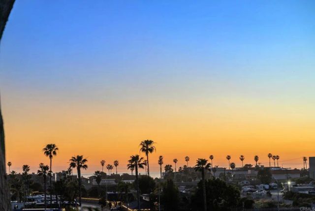 1413 La Salina Street, Oceanside, CA 92054