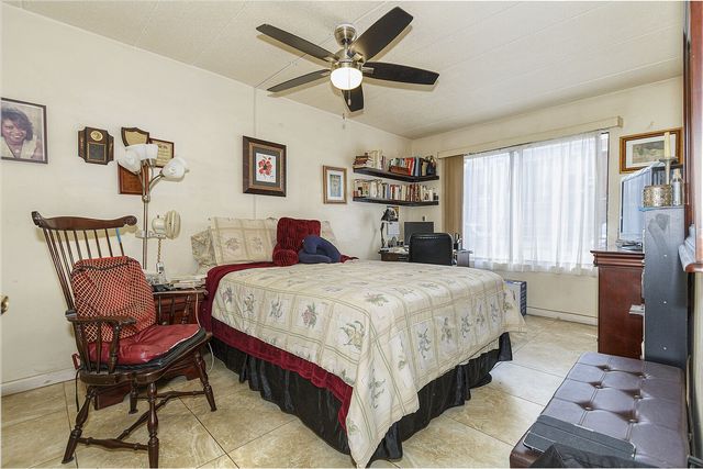 10849 Seaview Ave Apt 29B, New York City, NY 11236