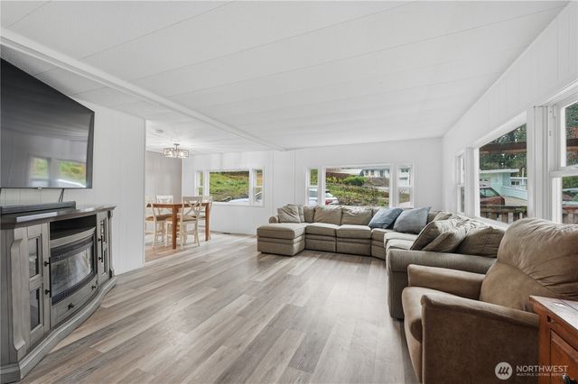 3290 Rocky Point Road NW, Bremerton, WA 98312