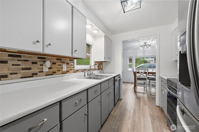 3290 Rocky Point Road NW, Bremerton, WA 98312