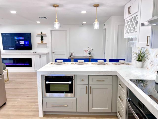 118 SW 9th Avenue, Delray Beach, FL 33444