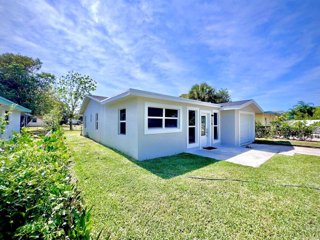 118 SW 9th Avenue, Delray Beach, FL 33444