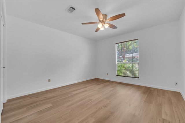1205 Fairhaven Drive, Mansfield, TX 76063