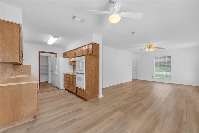 1205 Fairhaven Drive, Mansfield, TX 76063