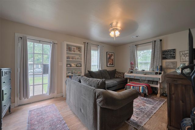 600 Texas Street, Wharton, TX 77488