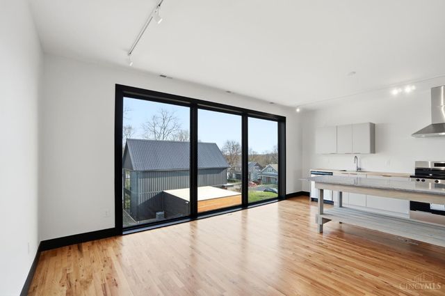 3549 Eden Avenue, Cincinnati, OH 45229