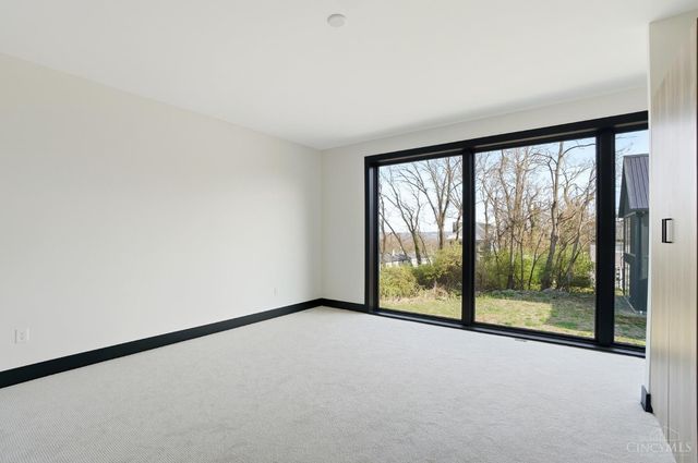 3549 Eden Avenue, Cincinnati, OH 45229