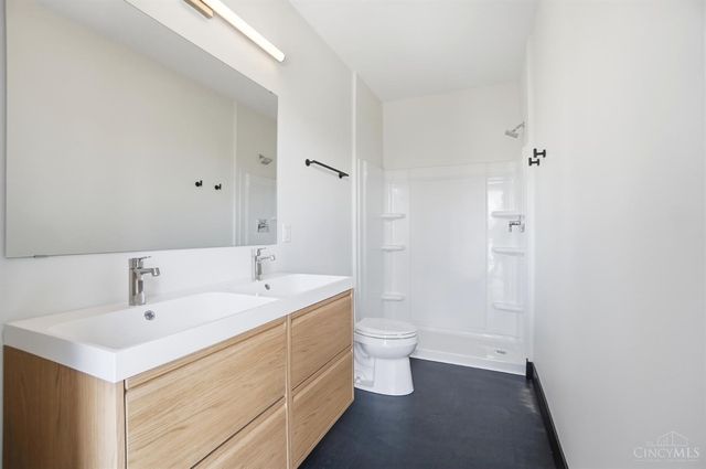 3549 Eden Avenue, Cincinnati, OH 45229