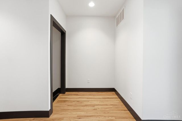 3549 Eden Avenue, Cincinnati, OH 45229