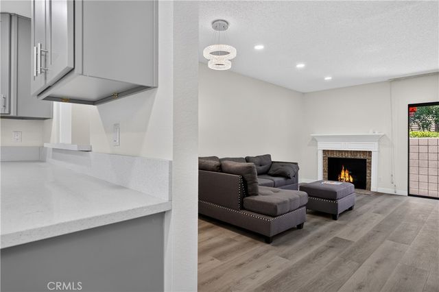 15125 Nordhoff 20, North Hills, CA 91343