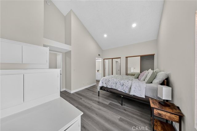 15125 Nordhoff 20, North Hills, CA 91343
