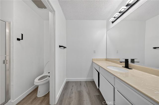 15125 Nordhoff 20, North Hills, CA 91343