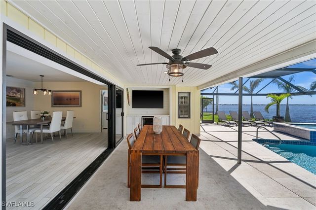 1600 Edith Esplanade, Cape Coral, FL 33904