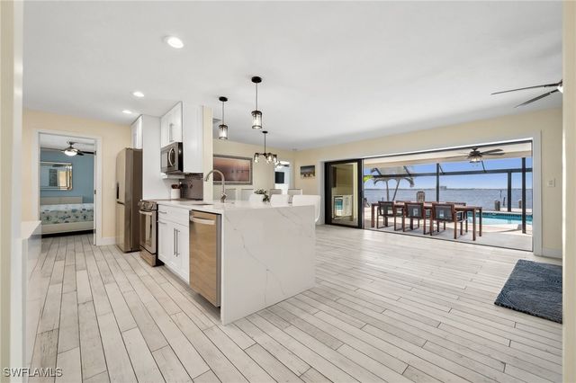 1600 Edith Esplanade, Cape Coral, FL 33904