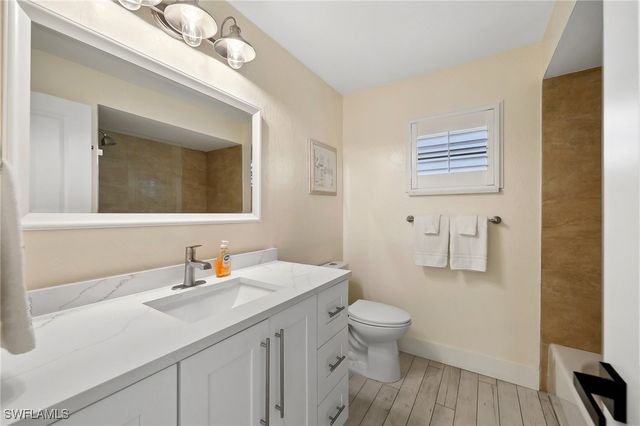 1600 Edith Esplanade, Cape Coral, FL 33904