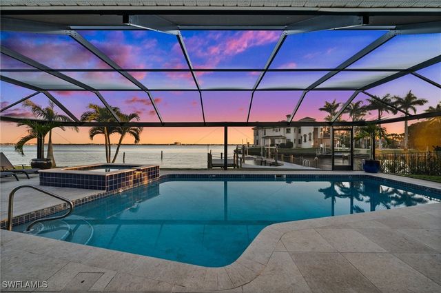1600 Edith Esplanade, Cape Coral, FL 33904
