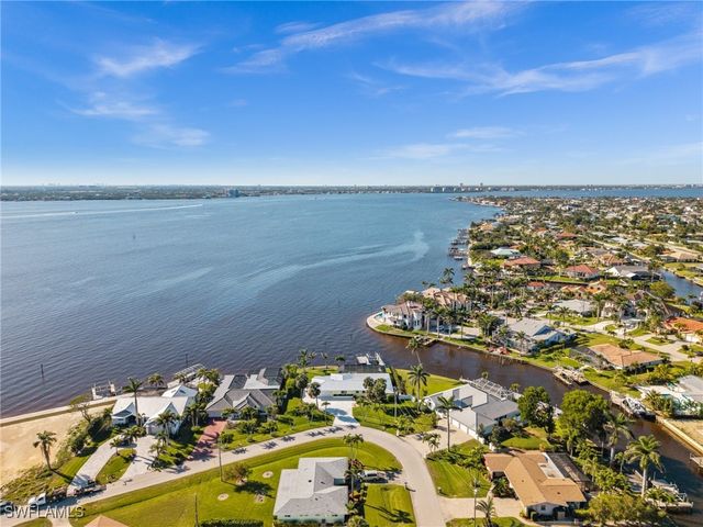 1600 Edith Esplanade, Cape Coral, FL 33904