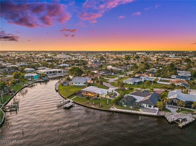 1600 Edith Esplanade, Cape Coral, FL 33904