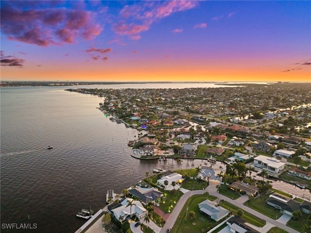 1600 Edith Esplanade, Cape Coral, FL 33904