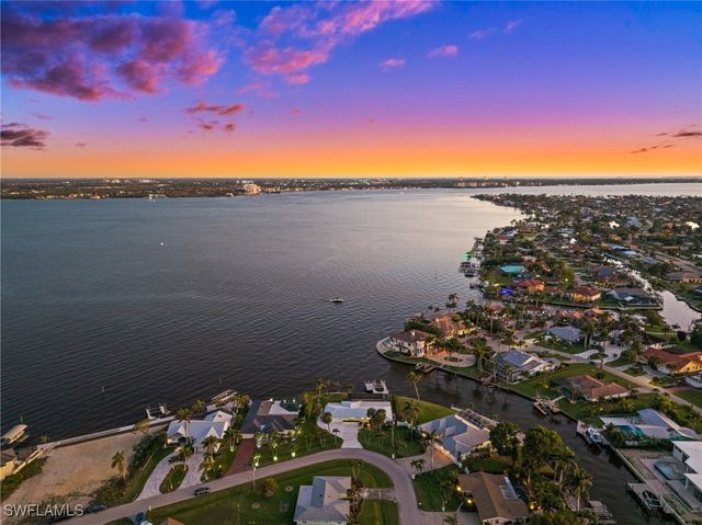 1600 Edith Esplanade, Cape Coral, FL 33904