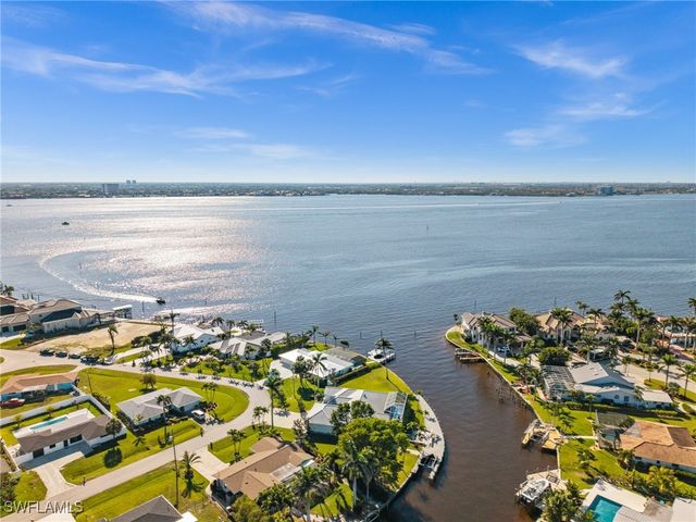 1600 Edith Esplanade, Cape Coral, FL 33904