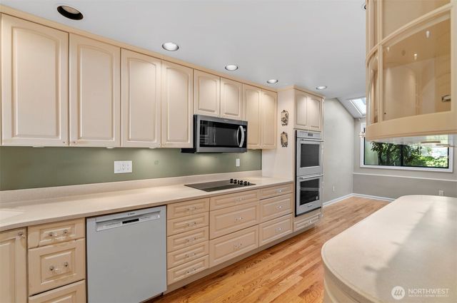 7920 53rd Avenue W #D, Mukilteo, WA 98275